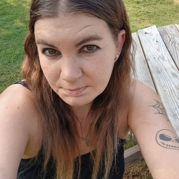 Dawn 🖤 - Picture 1 of 4